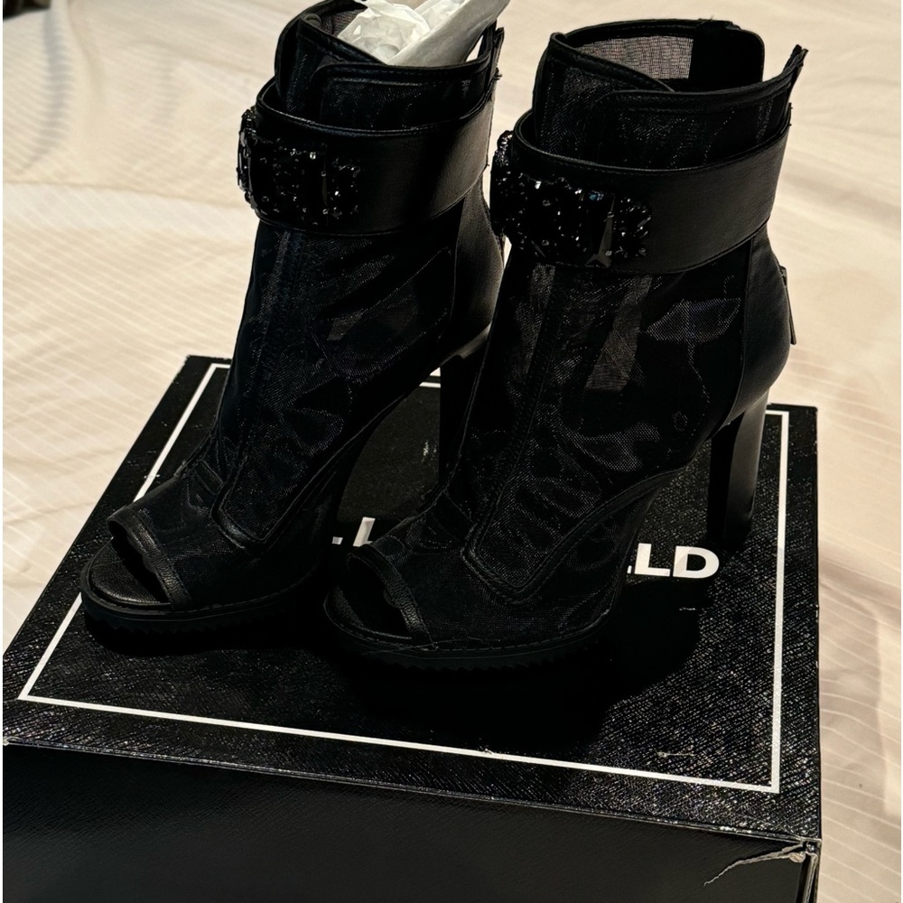 Karl Lagerfeld Paris, Size 7.5, 4” heel sexy boot black, brand new w box